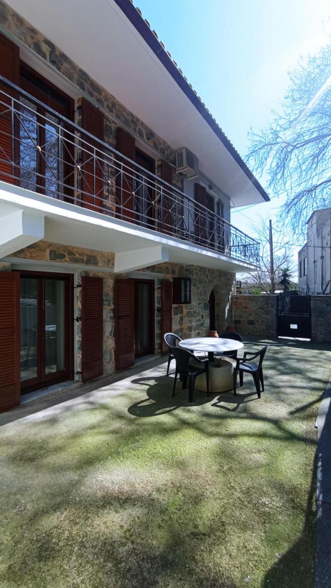 Villa Iris Містрас Екстер'єр фото