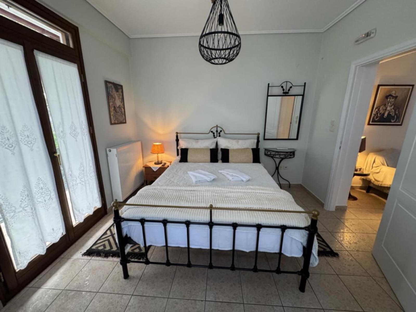 Villa Iris Містрас Екстер'єр фото