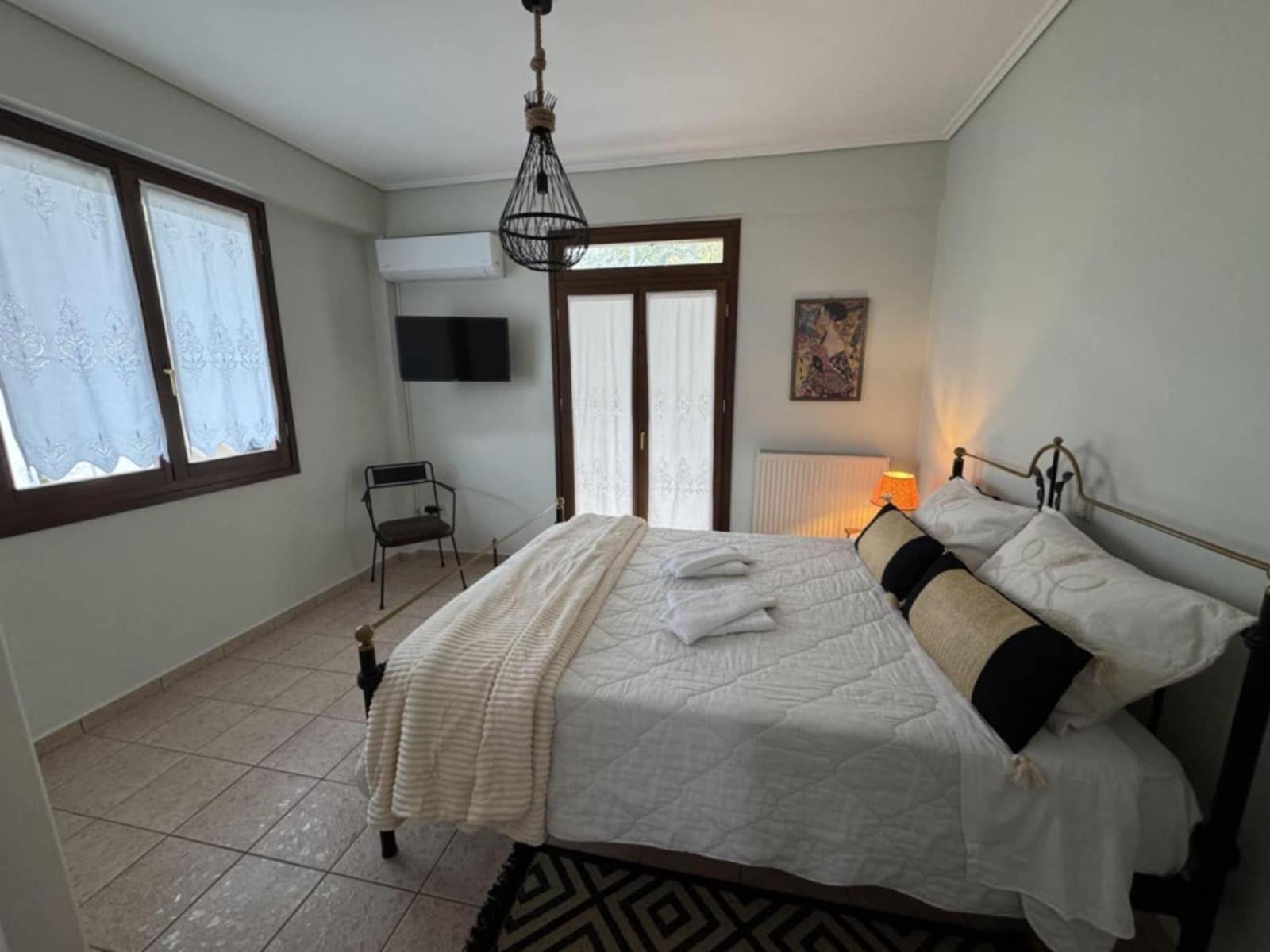 Villa Iris Містрас Екстер'єр фото